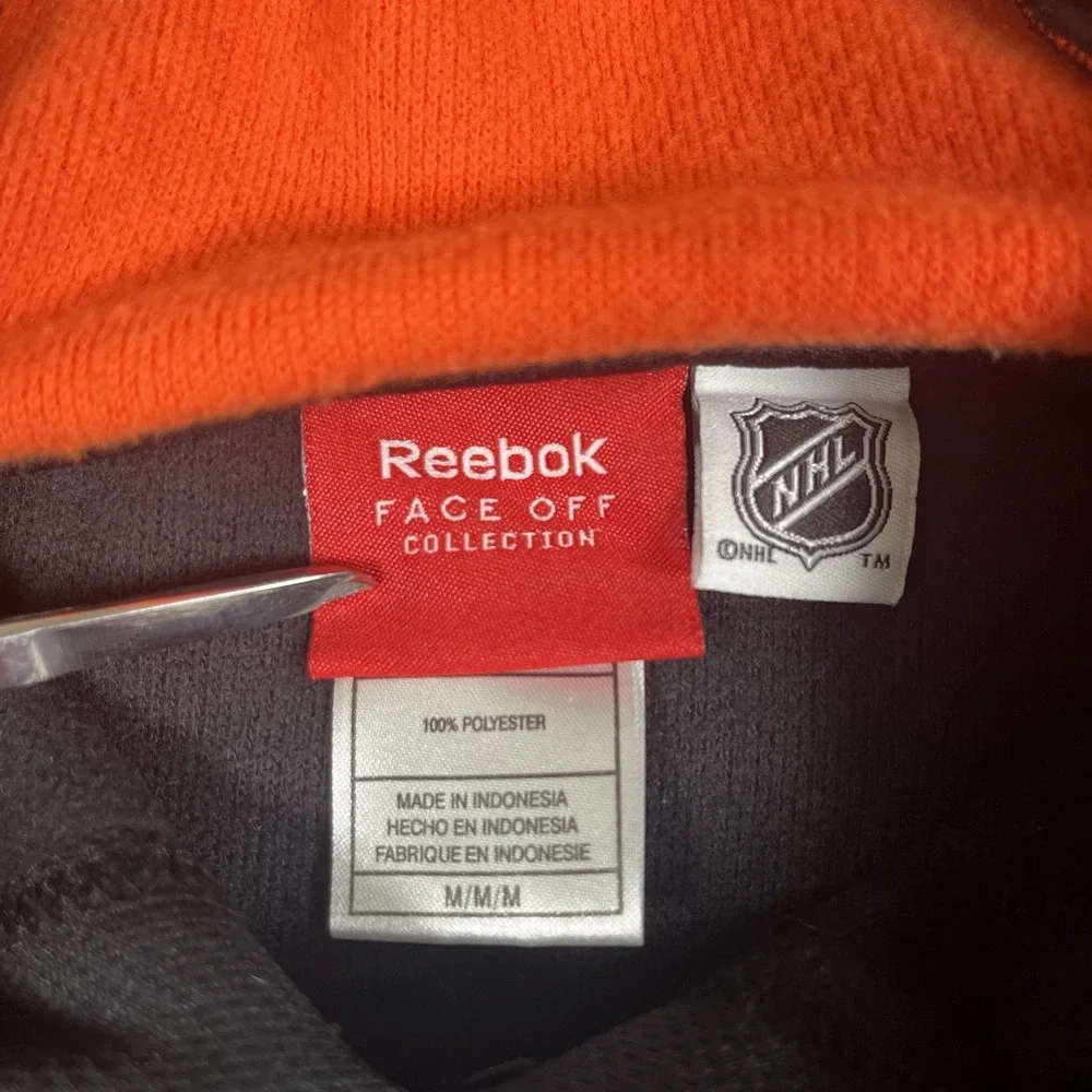 Reebok Philadelphia Flyers Hoodie Mens Medium Face Off Collection Pullover NHL